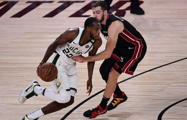  字母哥伤退雄鹿遭遇两连败  