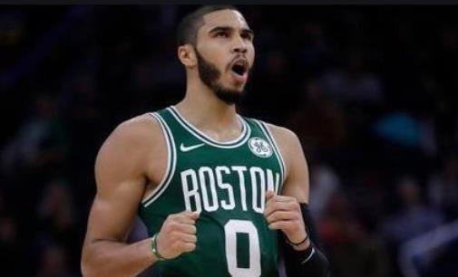  塔图姆续约凯尔特人签下五年顶薪合同  